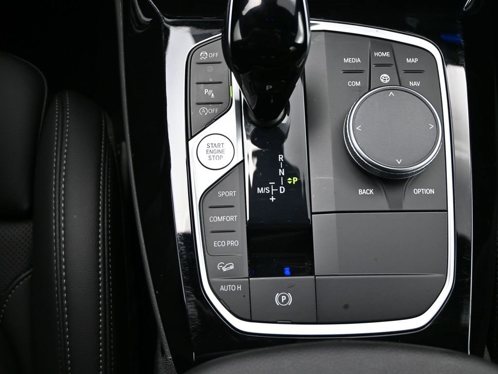 Used 2025 BMW X4 xDrive30i image 23