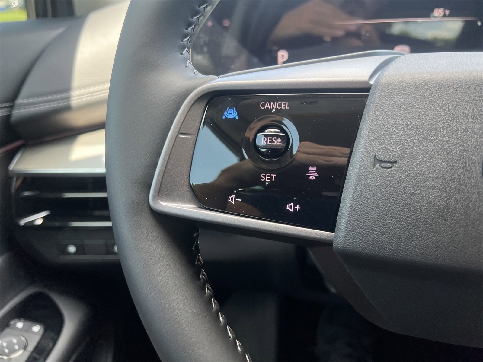 New 2025 Nissan Murano SL w/ Cargo Package image 10