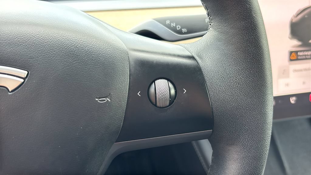 Used 2023 Tesla Model 3 Standard Range RWD image 14