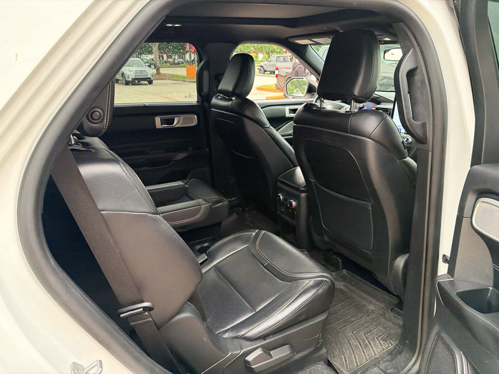 Used 2020 Ford Explorer ST w/ ST Street Pack AWD/4WD image 11