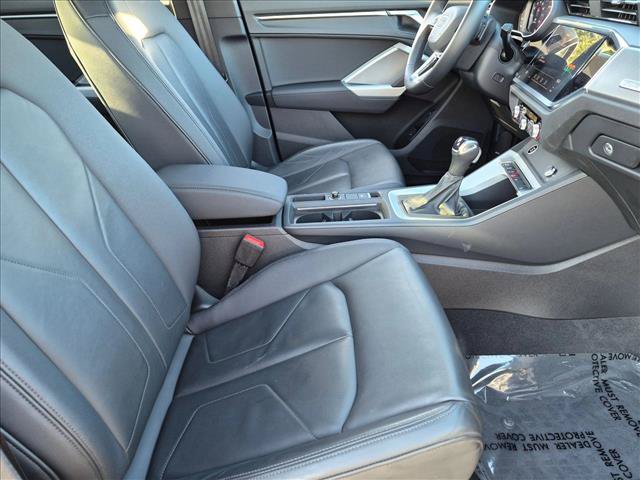 Certified 2023 Audi Q3 2.0T Premium w/ Convenience Package AWD/4WD image 18