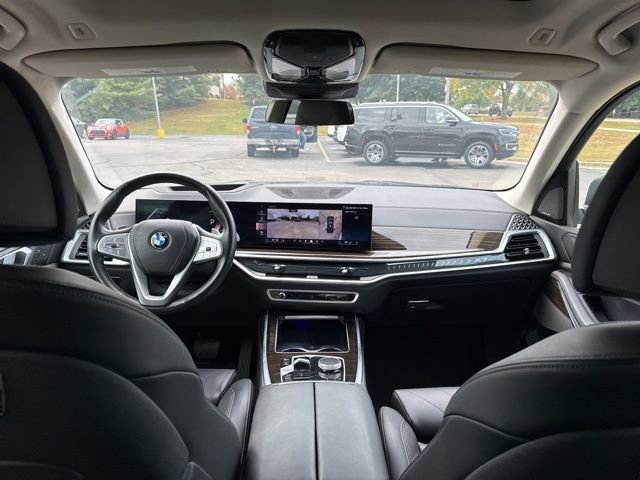 Used 2024 BMW X7 xDrive40i image 18