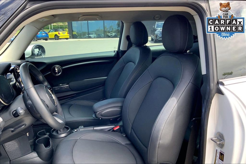 Certified 2024 MINI Cooper 2-Door Hardtop FWD image 25
