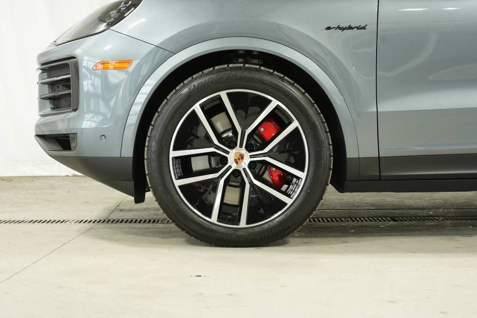 New 2026 Porsche Cayenne S image 44
