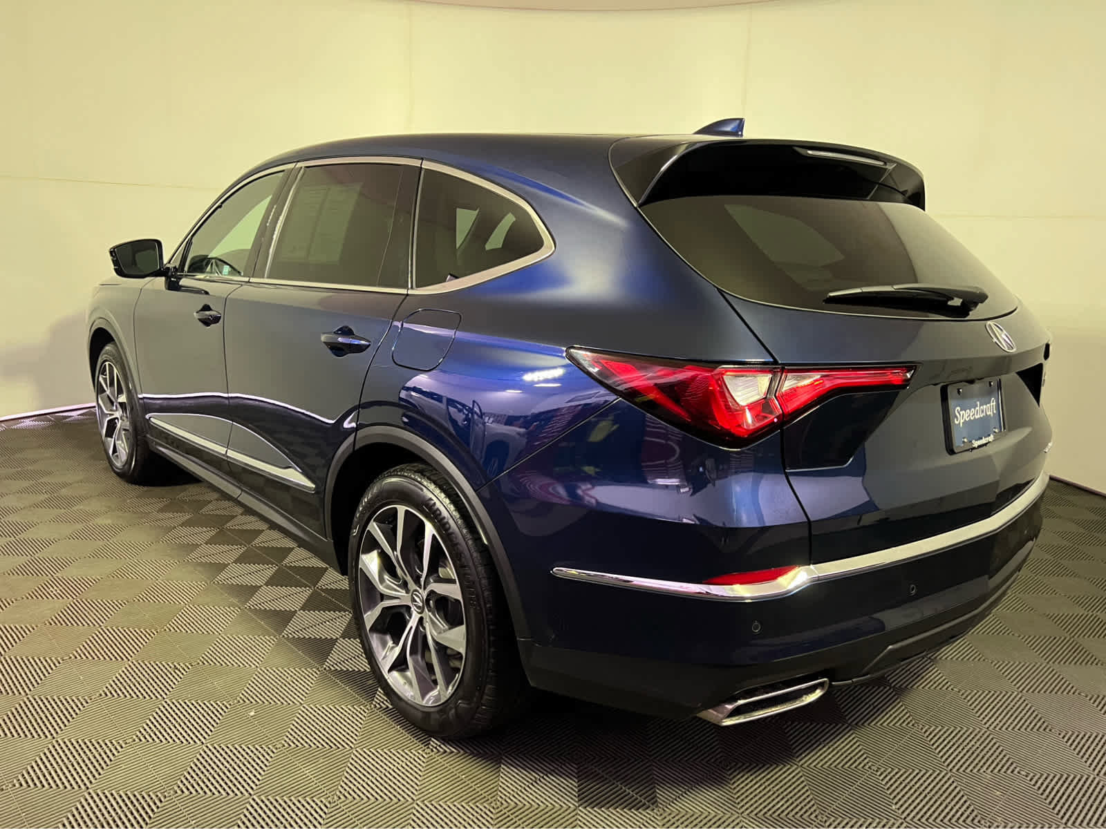 Certified 2023 Acura MDX SH-AWD w/ Technology Package image 5