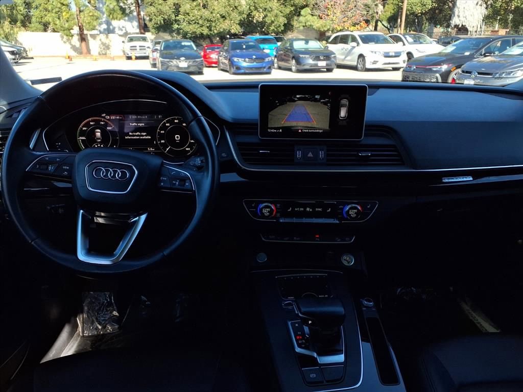 Used 2020 Audi Q5 e Premium Plus w/ Premium Plus Package image 20