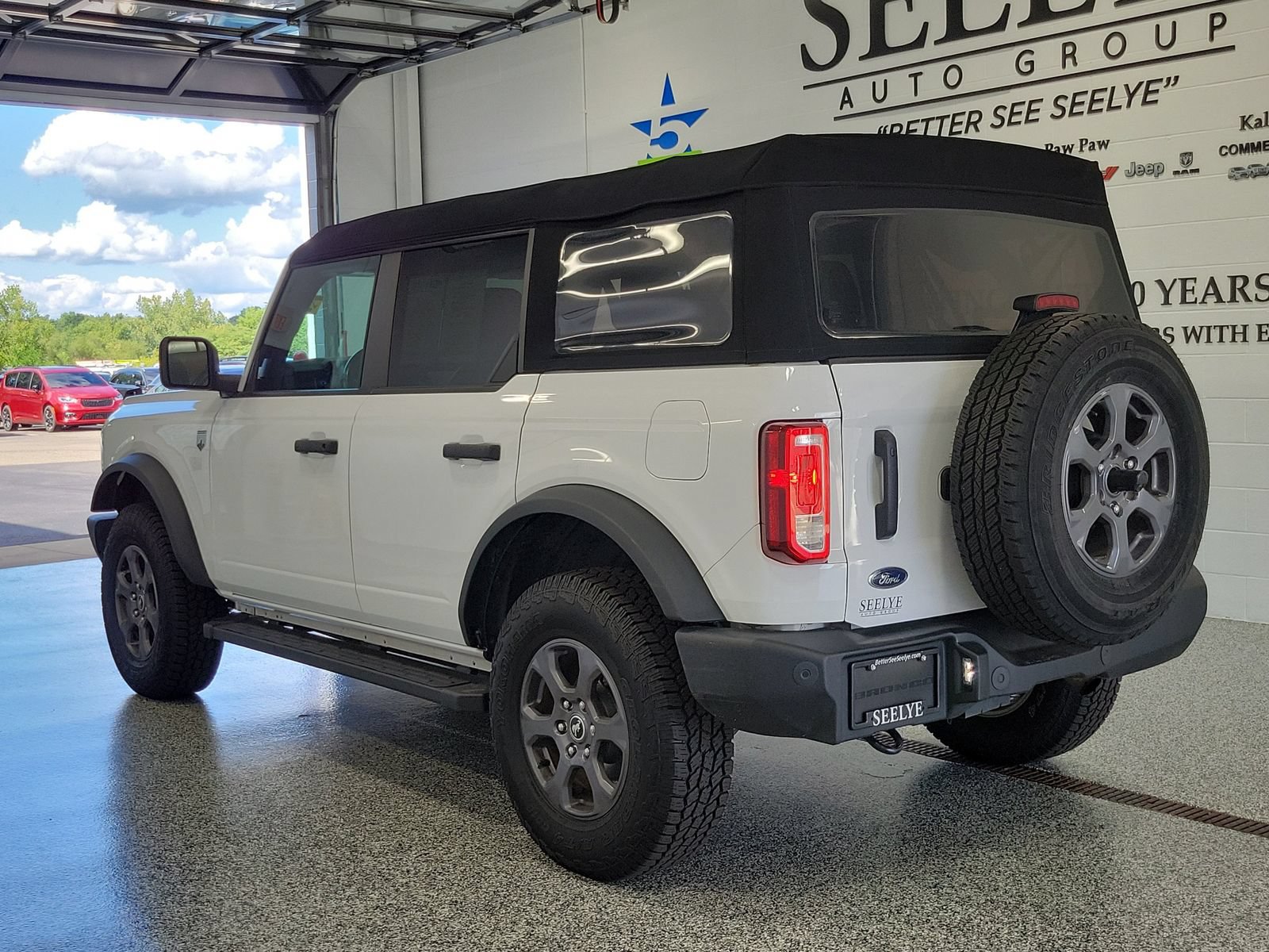 Certified 2024 Ford Bronco Big Bend AWD/4WD image 3