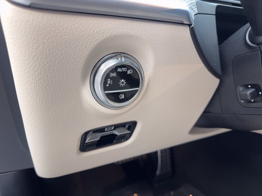 Used 2024 Mercedes-Benz CLE 450 4MATIC Coupe image 37