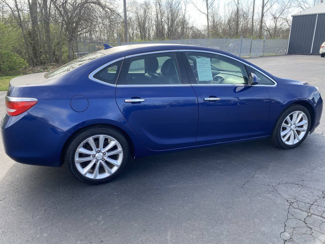 Used 2013 Buick Verano Leather FWD image 3