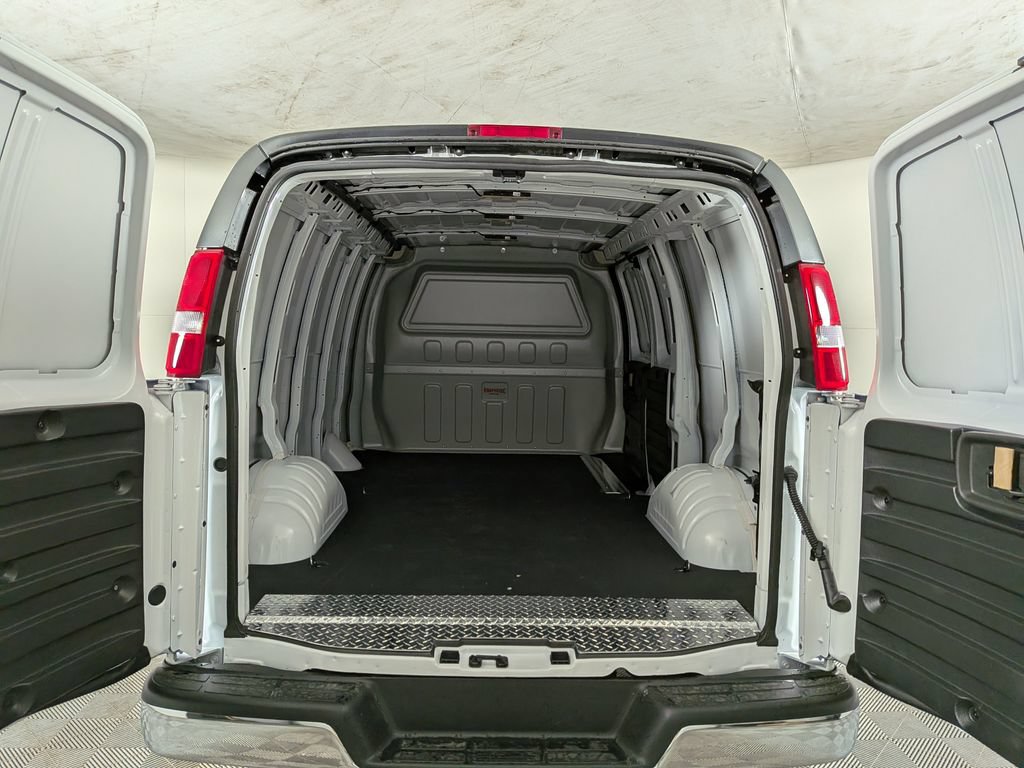 New 2026 Chevrolet Express 2500 w/ Driver Convenience Package RWD image 8