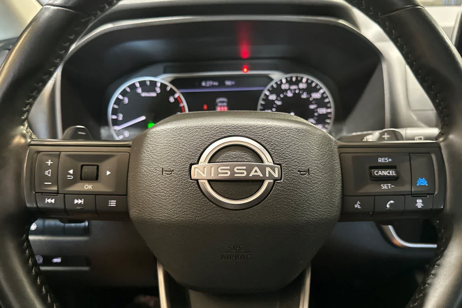 Certified 2025 Nissan Rogue SV FWD image 27