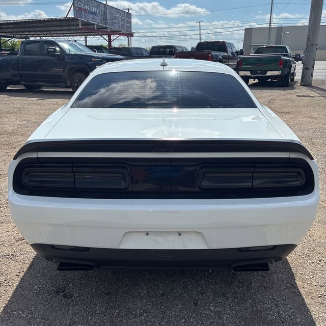 Used 2016 Dodge Challenger SRT Hellcat image 3