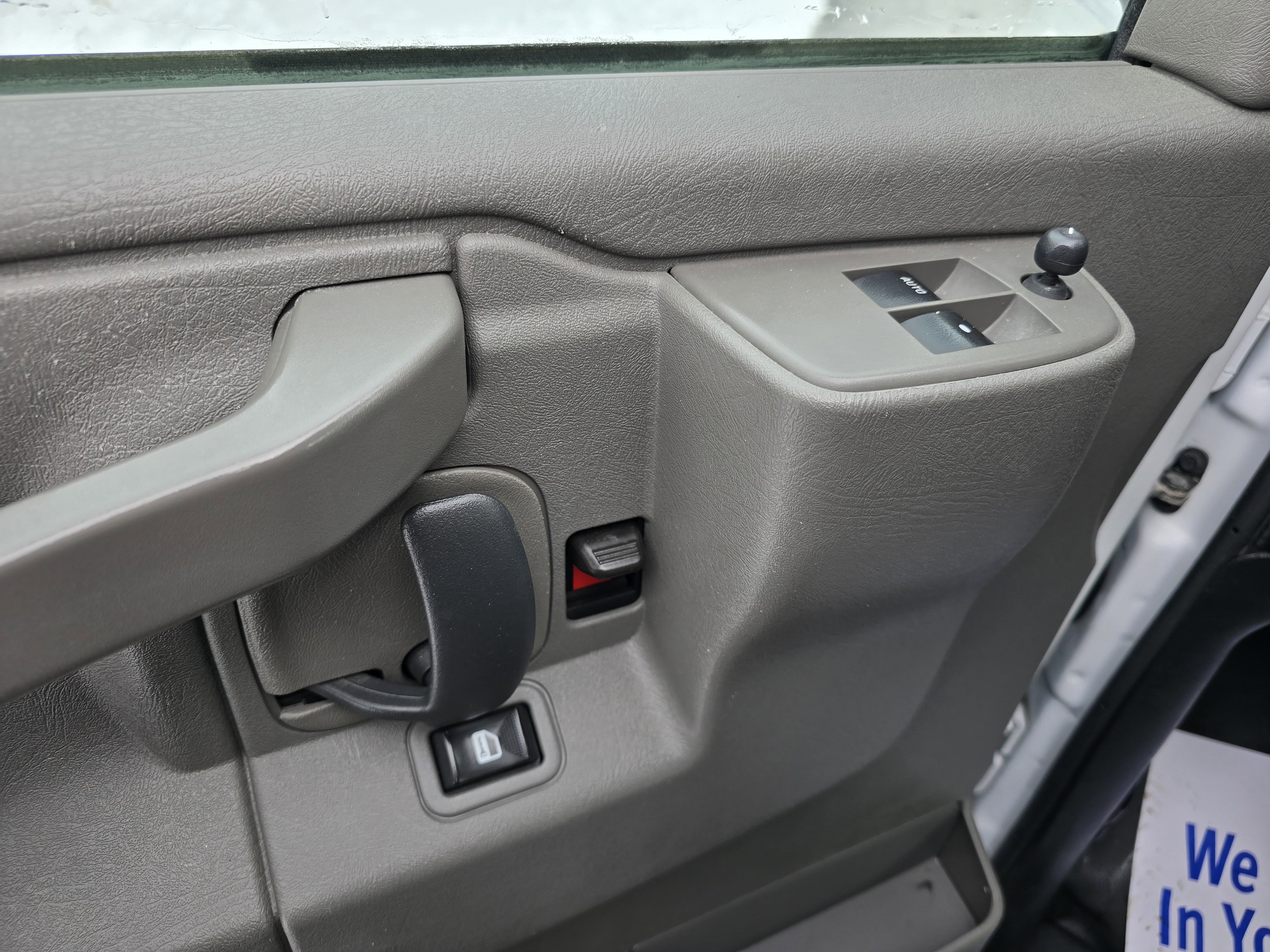 Used 2024 Chevrolet Express 3500 LS image 19