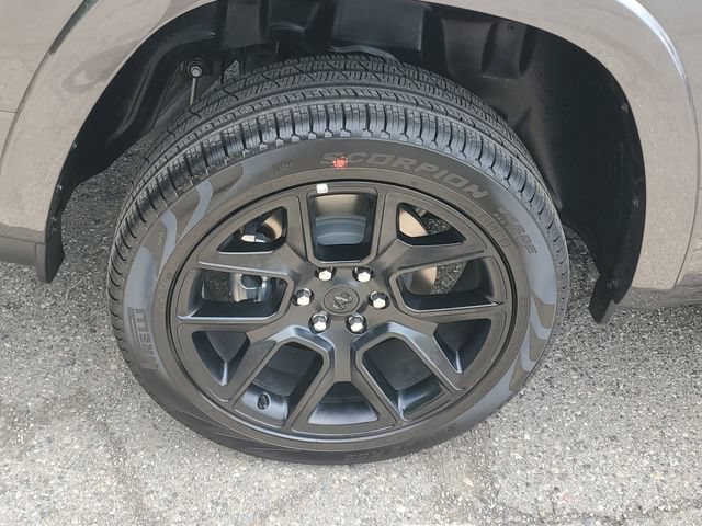 New 2026 RAM 1500 Laramie w/ Night Edition AWD/4WD image 5
