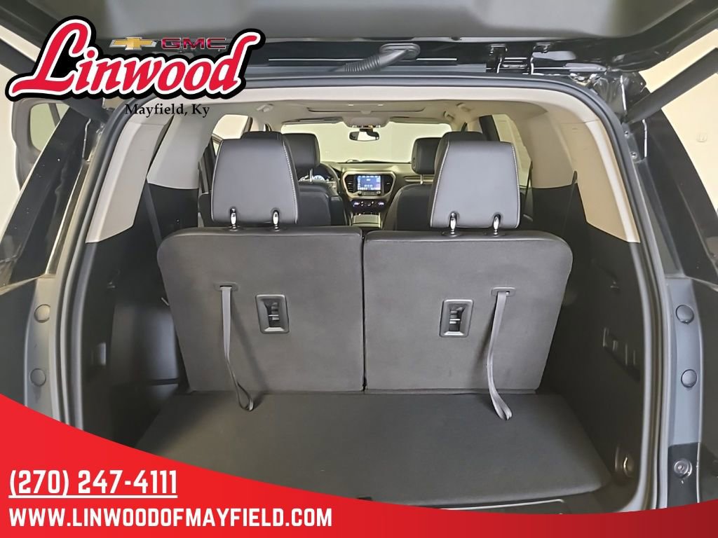 Used 2023 GMC Acadia Denali image 12