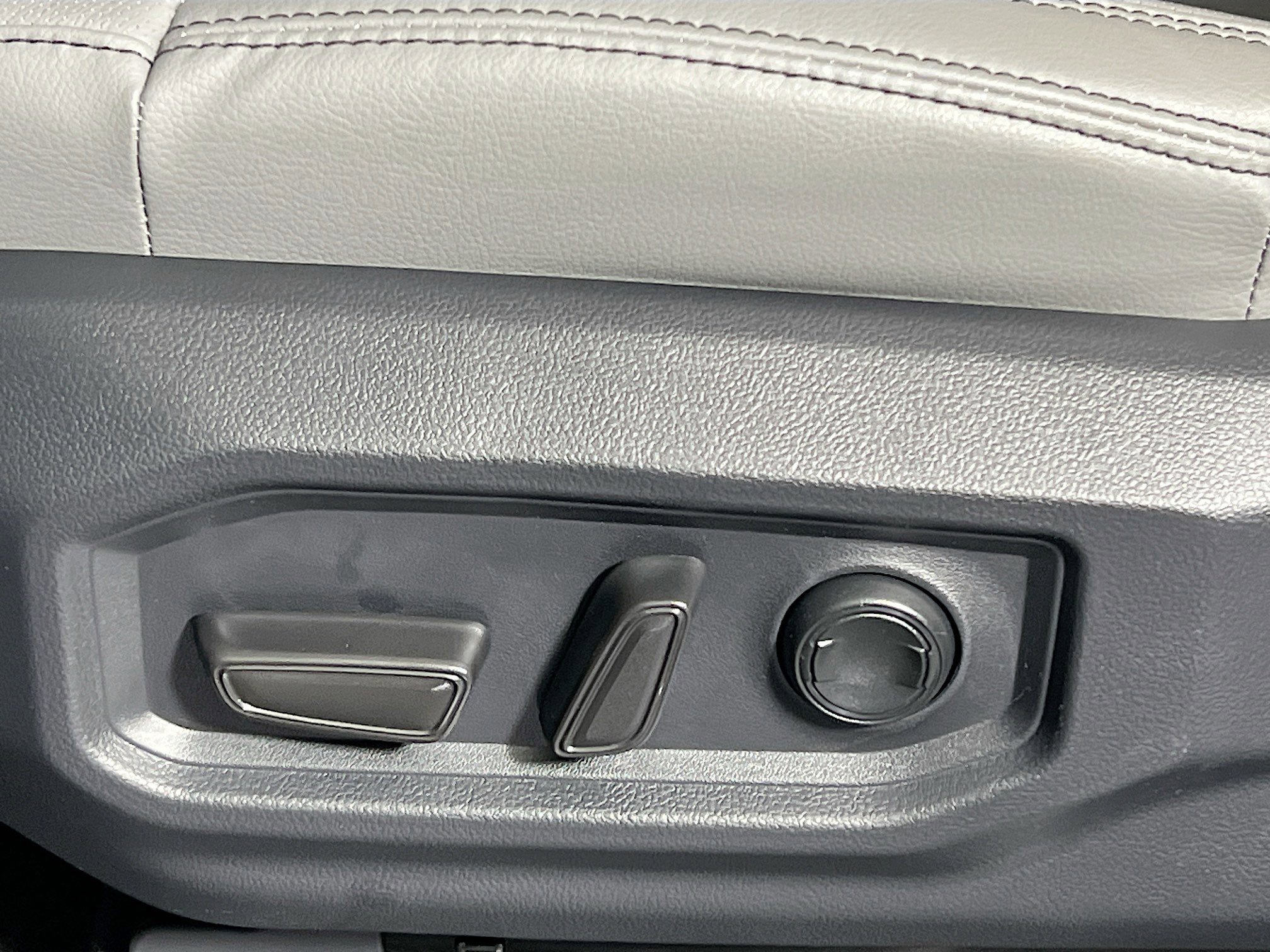 New 2026 Toyota Tundra Limited image 15