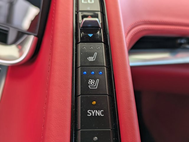 Used 2024 Chevrolet Corvette Stingray Premium Conv w/ Z51 Performance Package image 27