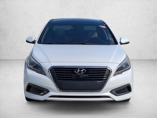 Used 2016 Hyundai Sonata Limited w/ Option Group 02 image 2
