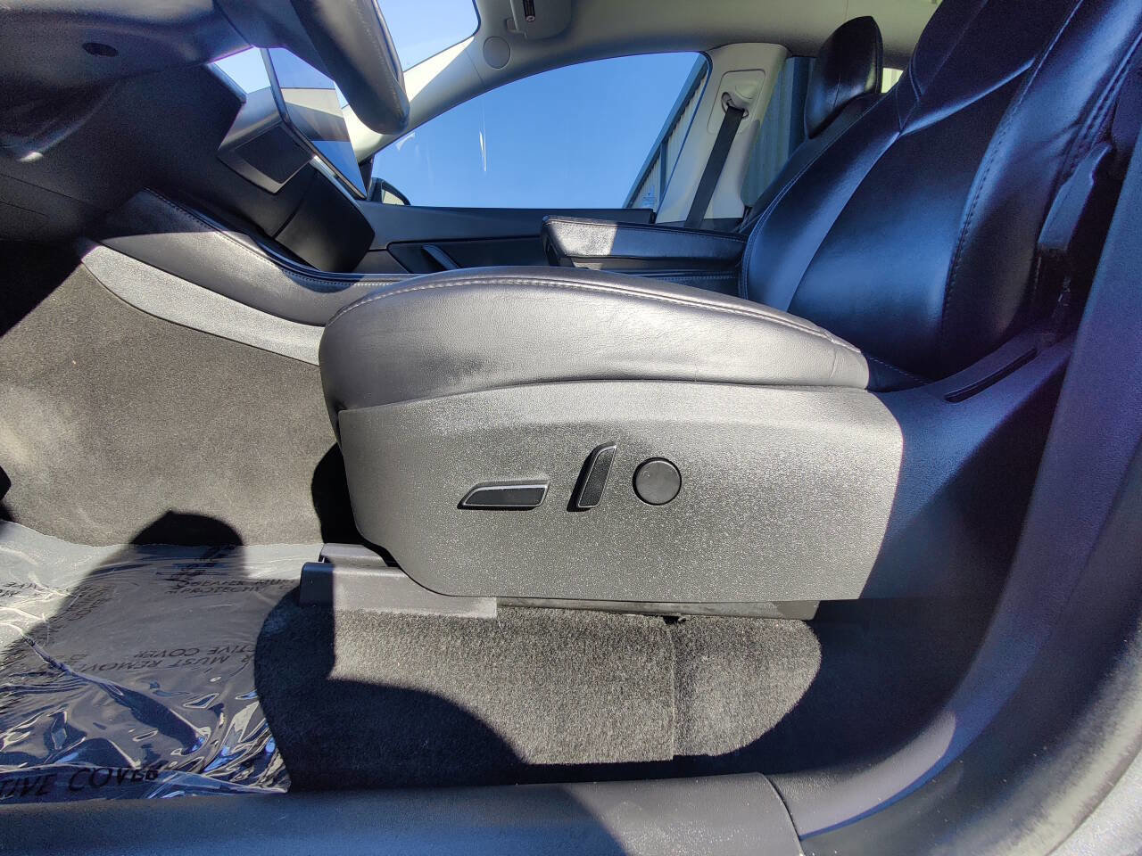 Used 2021 Tesla Model Y Performance AWD/4WD image 27