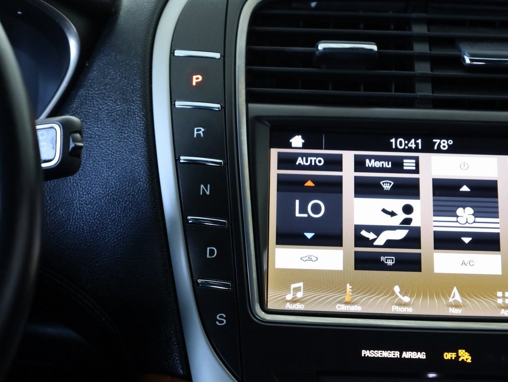 Used 2019 Lincoln Nautilus Reserve image 18