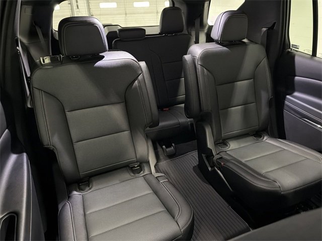 New 2026 Chevrolet Traverse LT w/ LPO, Floor Liner Package image 18