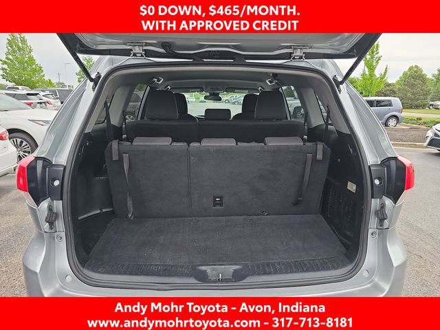 Used 2019 Toyota Highlander LE FWD image 12