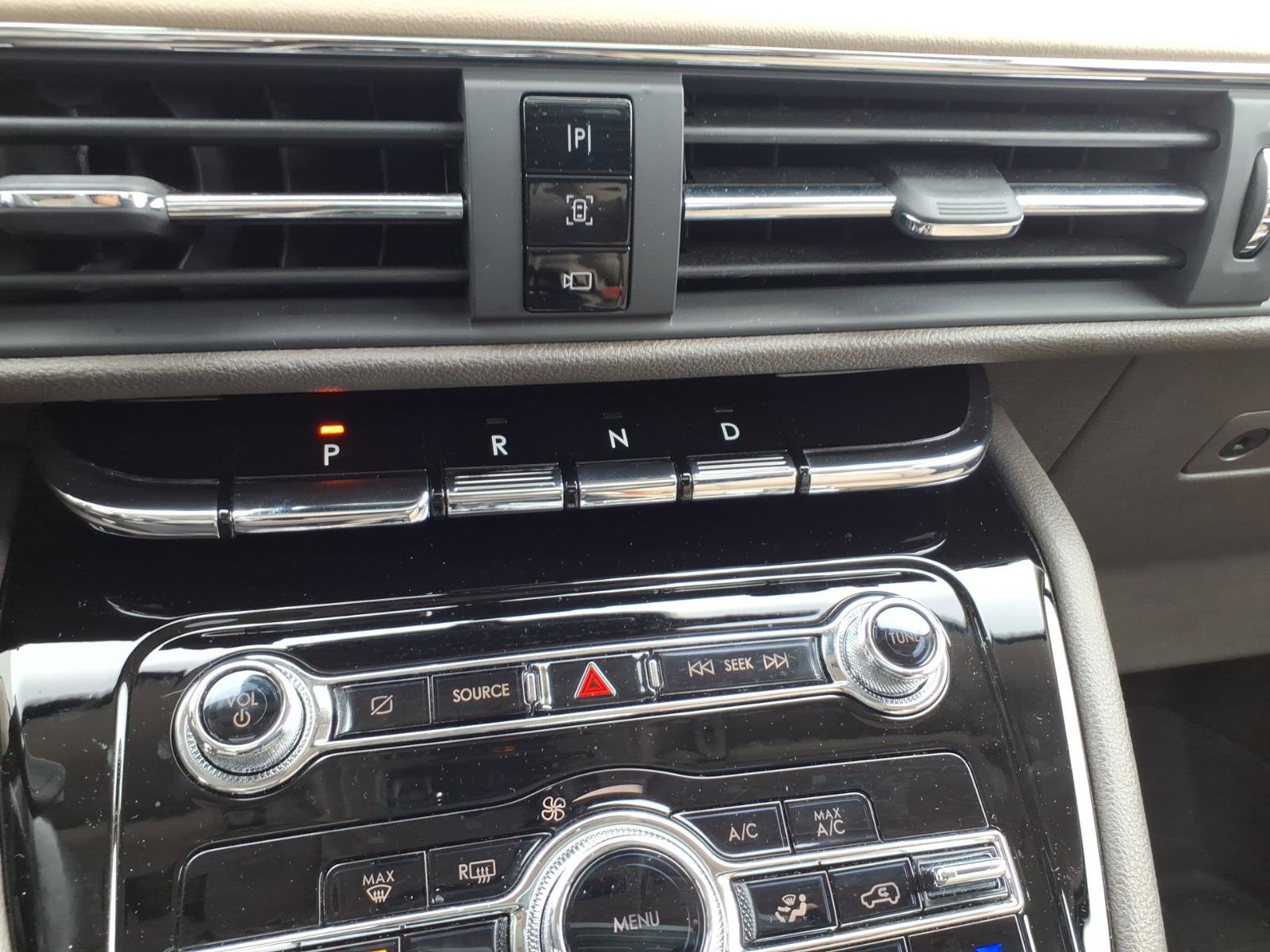 Certified 2022 Lincoln Corsair Reserve w/ Equipment Group 201A image 21