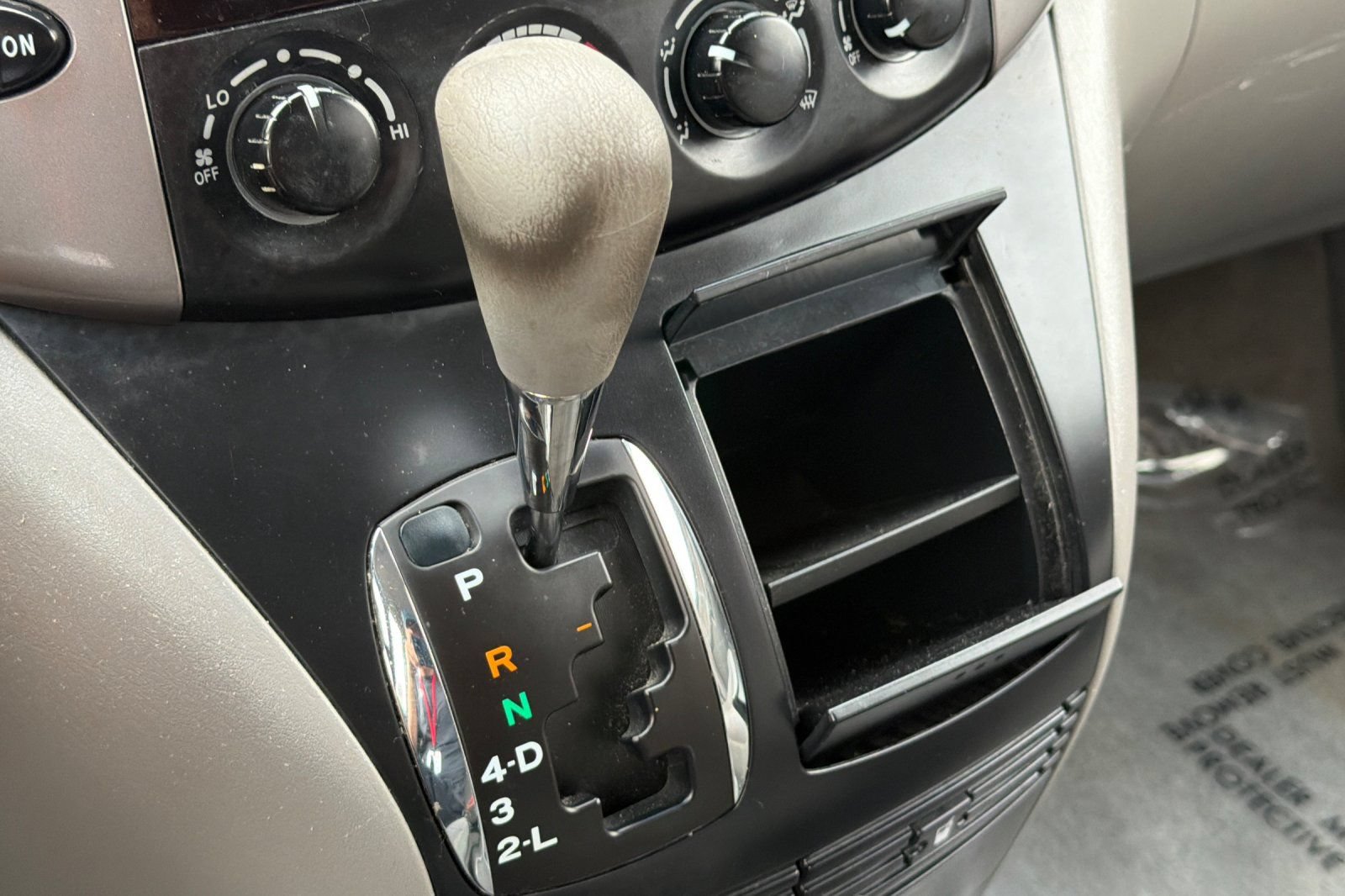 Used 2008 Toyota Sienna LE FWD image 33