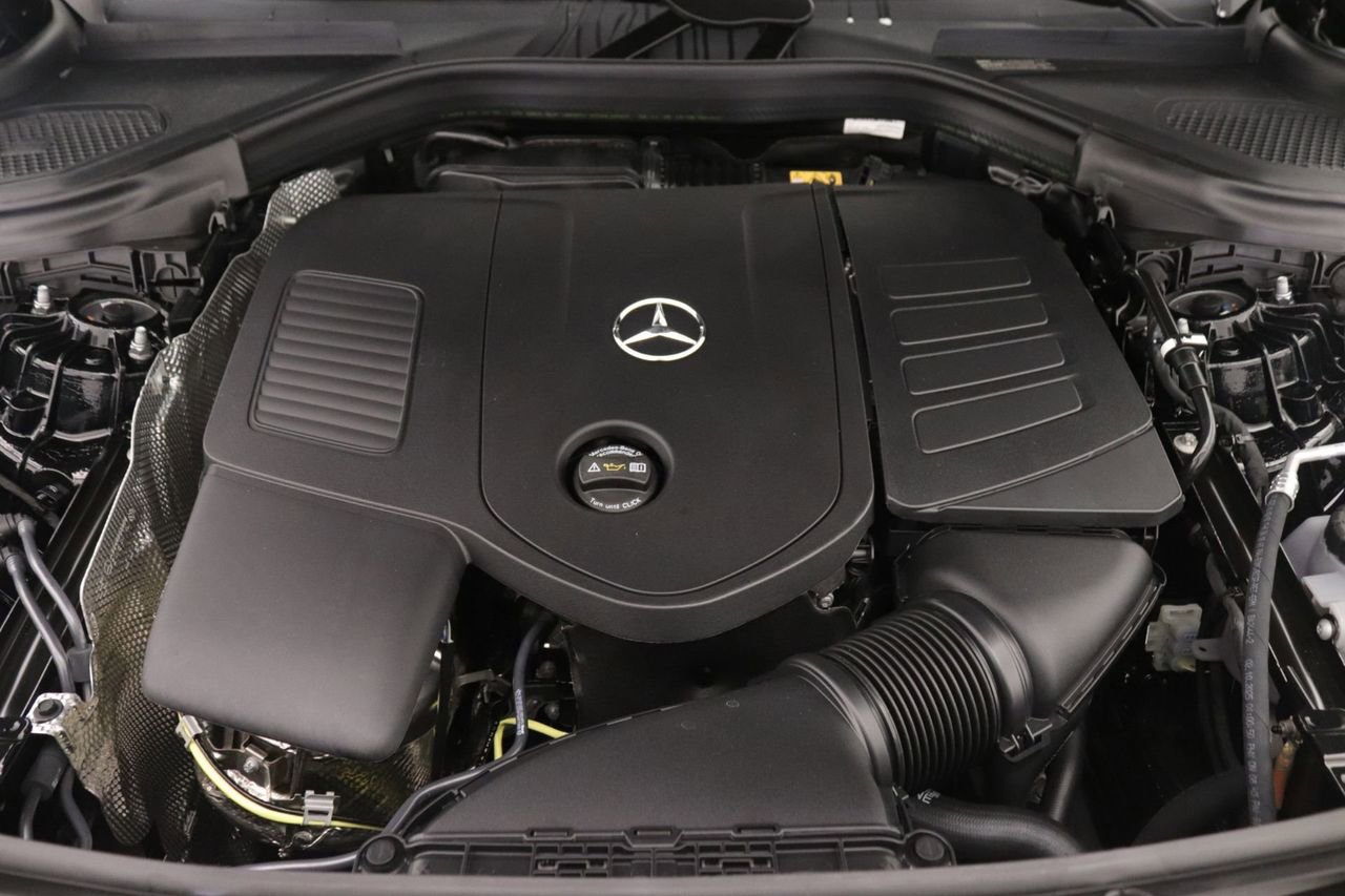 New 2026 Mercedes-Benz GLC 300 image 11