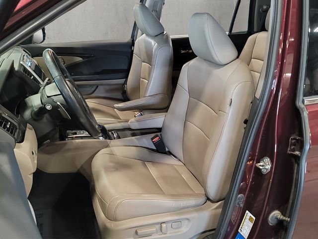 Used 2017 Honda Pilot Touring image 10