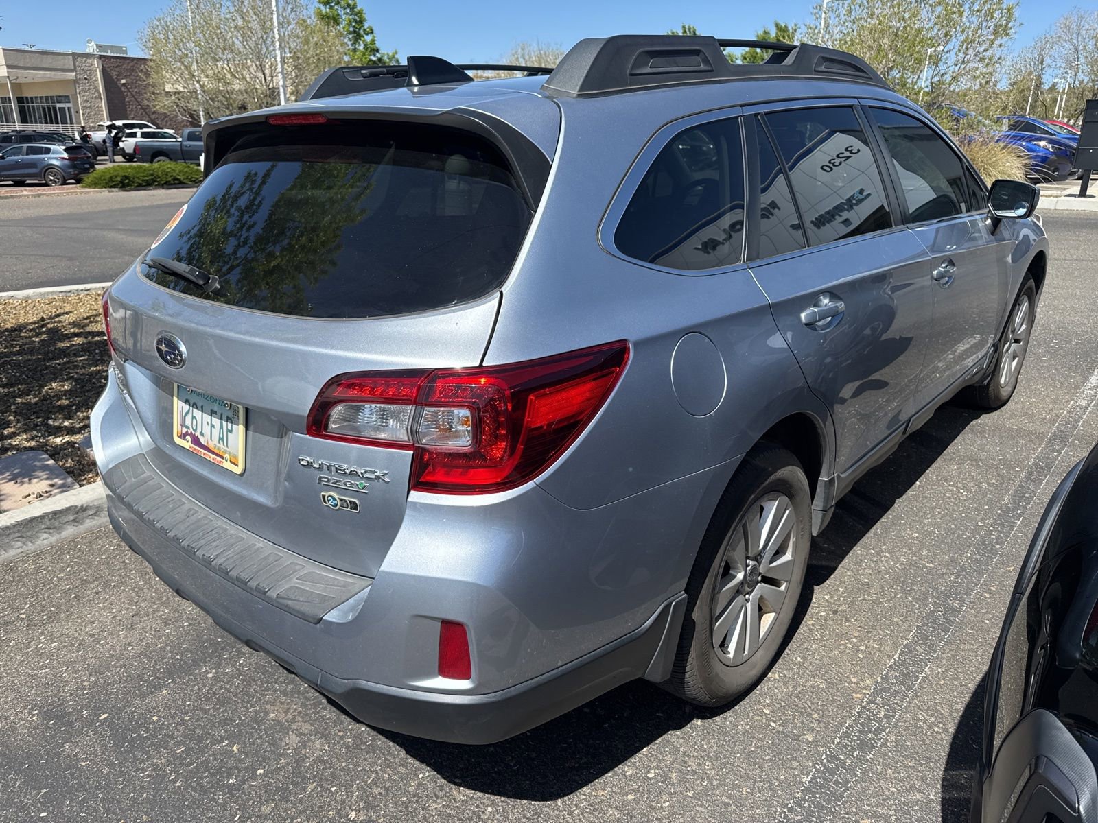 Used 2016 Subaru Outback 2.5i Premium AWD/4WD image 4