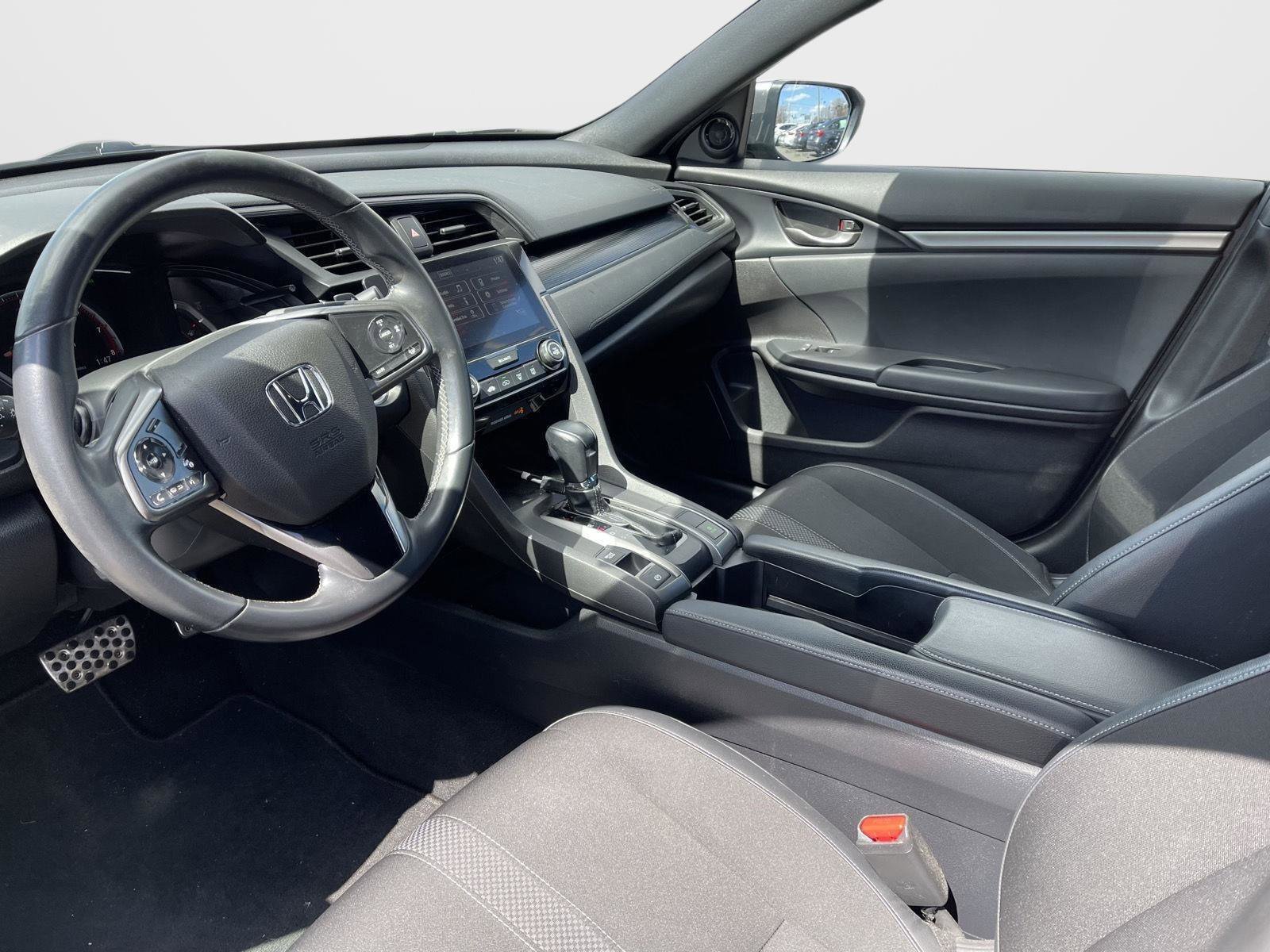 Used 2021 Honda Civic Sport image 4