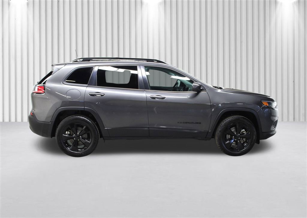 Used 2021 Jeep Cherokee Latitude Plus image 2