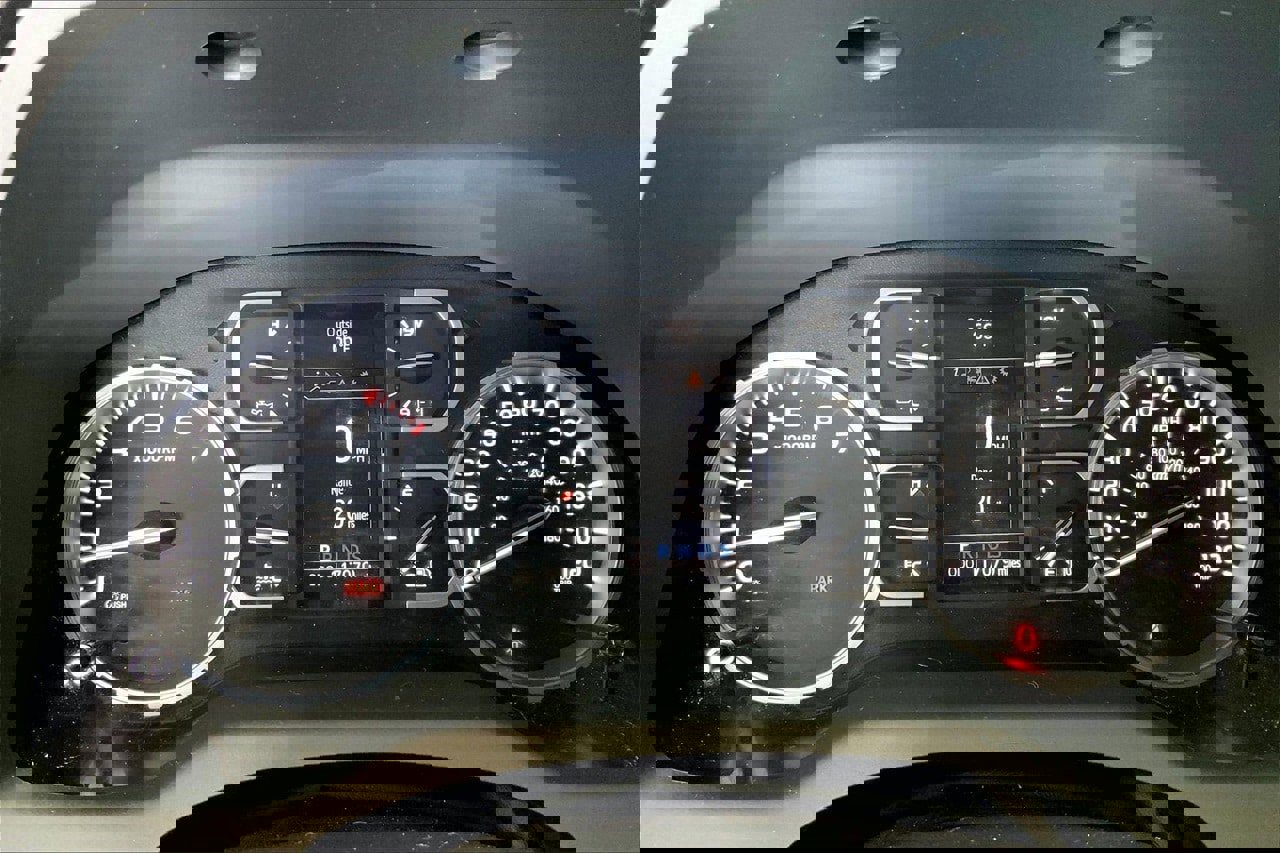 Used 2020 Toyota Tundra SR5 w/ SR5 Upgrade Package image 18