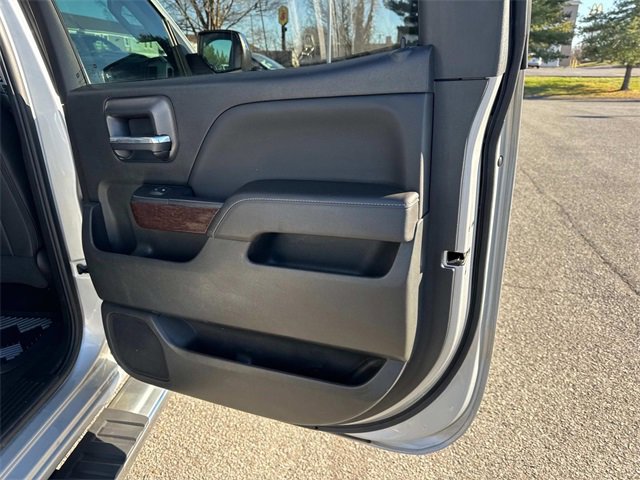 Used 2017 GMC Sierra 1500 SLT w/ SLT Premium Package image 19