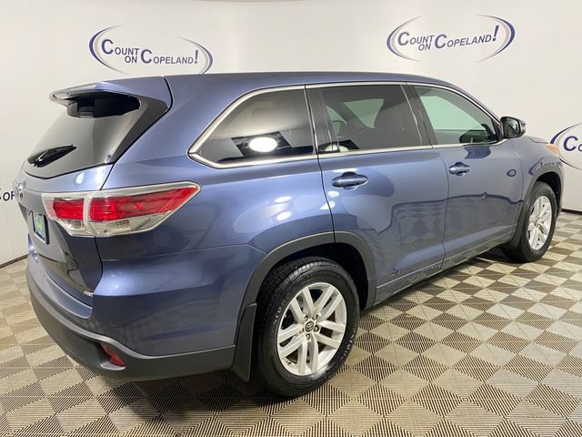 Used 2016 Toyota Highlander LE AWD/4WD image 6