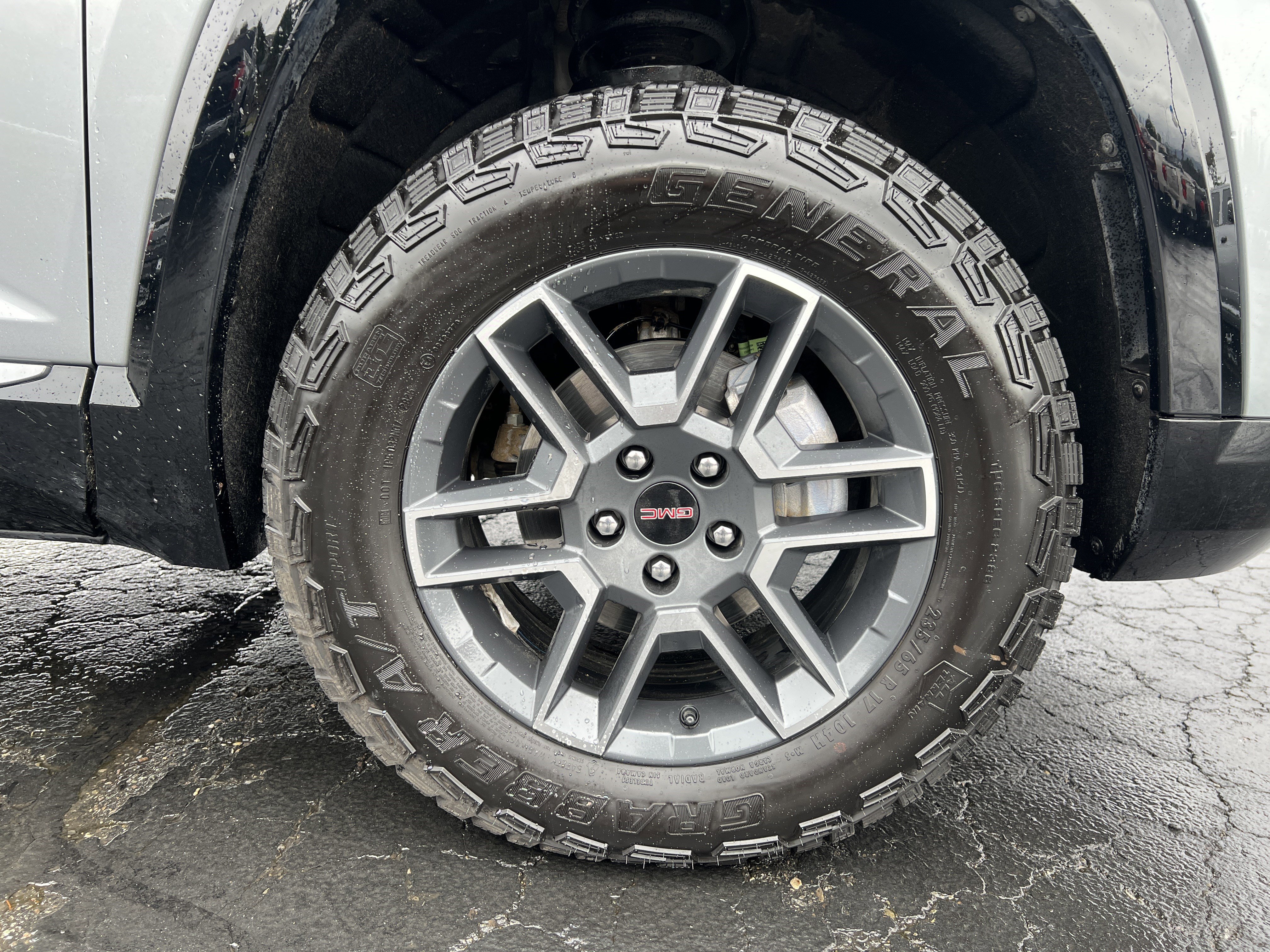 Used 2026 GMC Terrain AT4 image 11