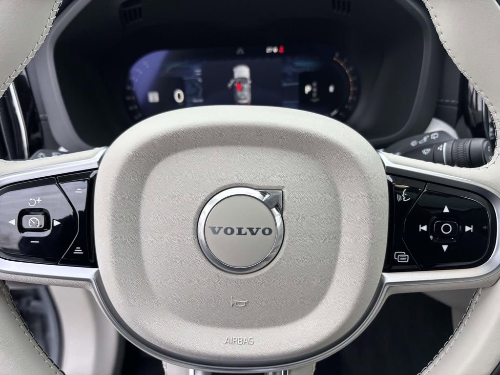New 2026 Volvo XC60 B5 Ultra w/ Protection Package Premier image 16
