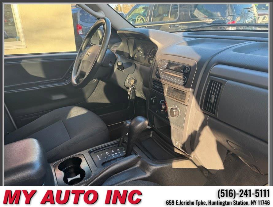 Used 2004 Jeep Grand Cherokee Laredo w/ Convenience Group image 24