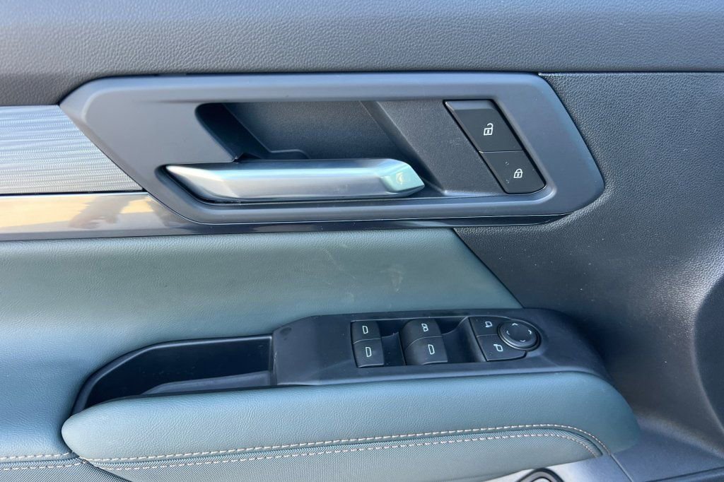 New 2026 GMC Terrain AT4 w/ Technology Package II image 8