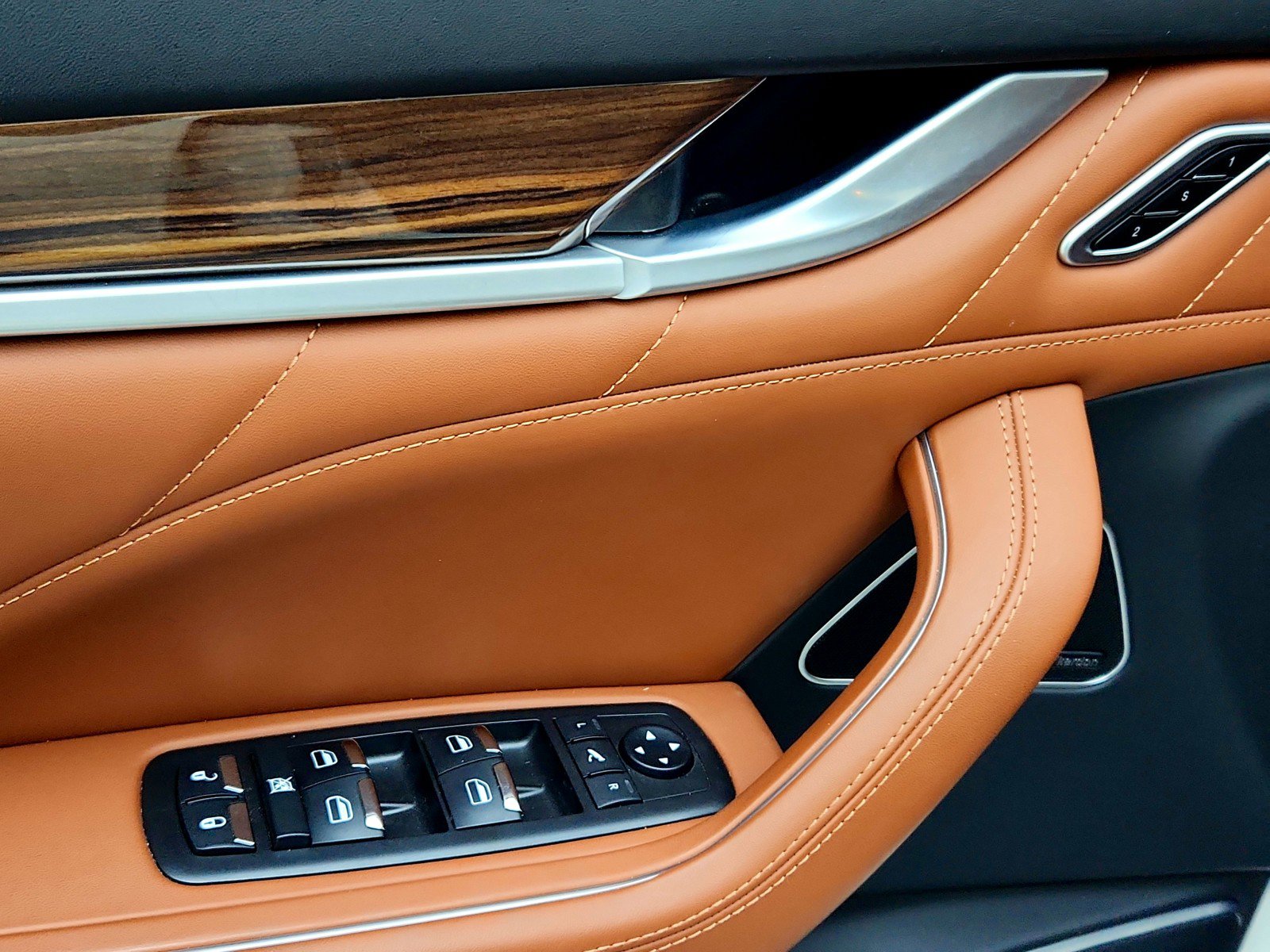 Used 2019 Maserati Levante S GranSport image 19