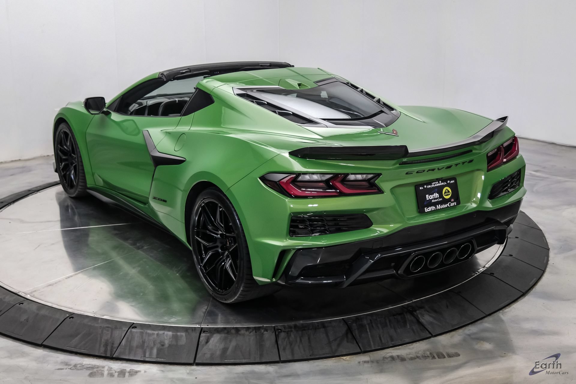 Used 2026 Chevrolet Corvette Z06 RWD image 15
