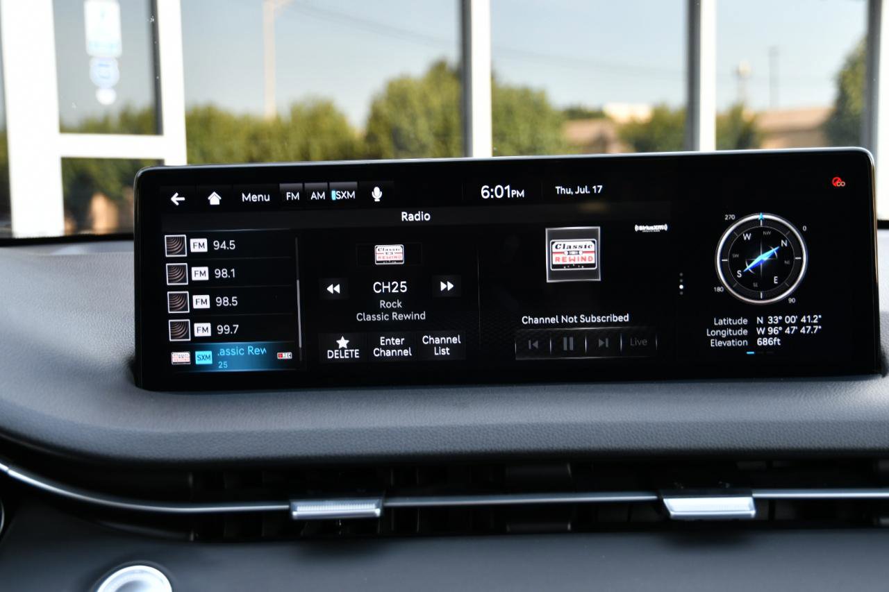 Used 2025 Genesis GV70 2.5T image 16