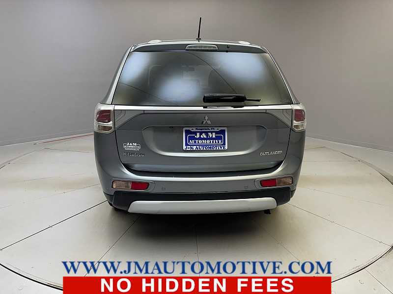 Used 2015 Mitsubishi Outlander SE AWD/4WD image 4