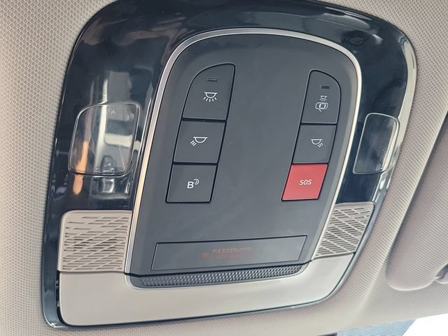 Used 2025 Hyundai Palisade SEL FWD image 19