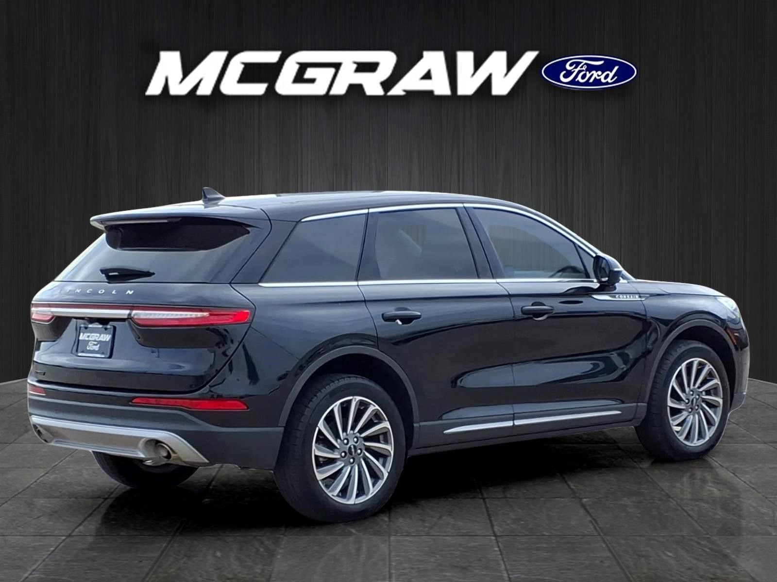 Used 2025 Lincoln Corsair Reserve AWD/4WD image 8