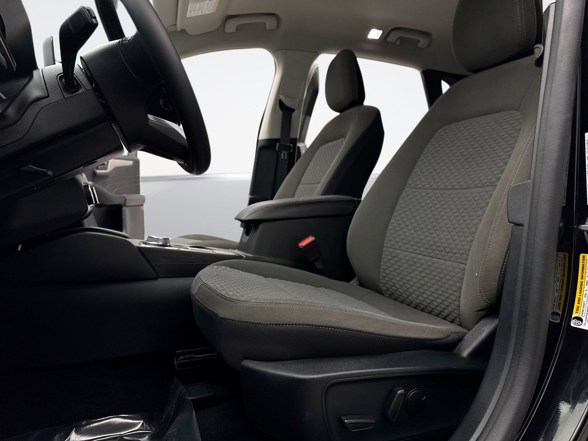 Used 2022 Ford Escape SE w/ Convenience Package image 11