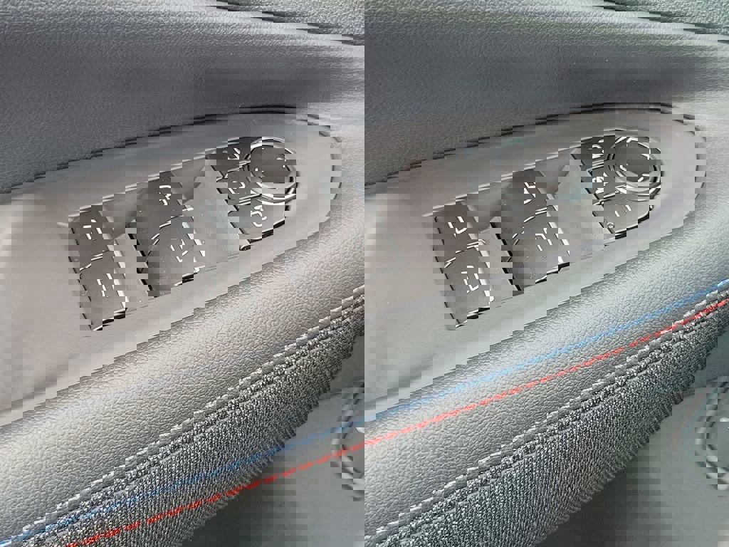 New 2026 Chevrolet Blazer EV RS image 11