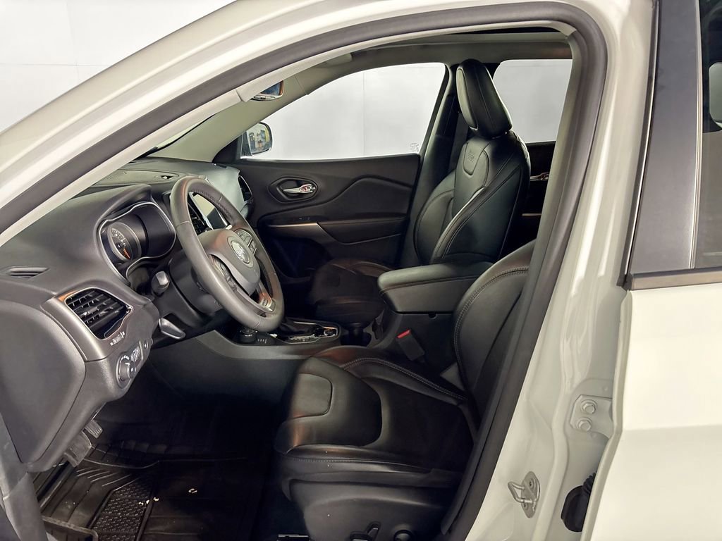 Used 2022 Jeep Cherokee Limited AWD/4WD image 11
