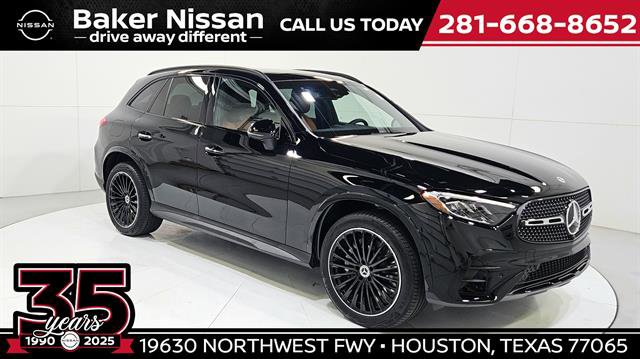 Used 2025 Mercedes-Benz GLC 300 image 1